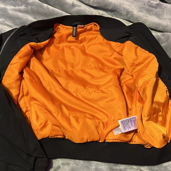 Going through my closet to see what doesn’t fit anymore - Picture 2 of 3